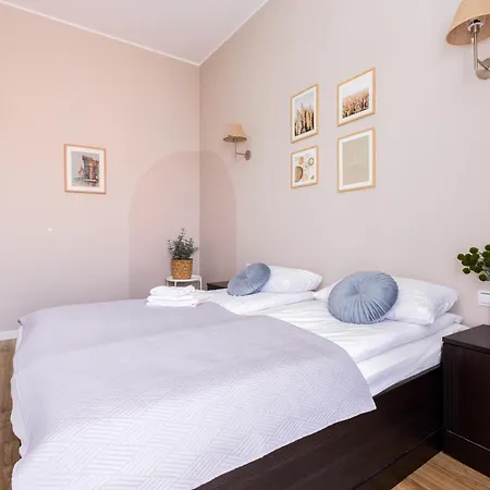 Zlota Laka 2-bedroom Διαμέρισμα *